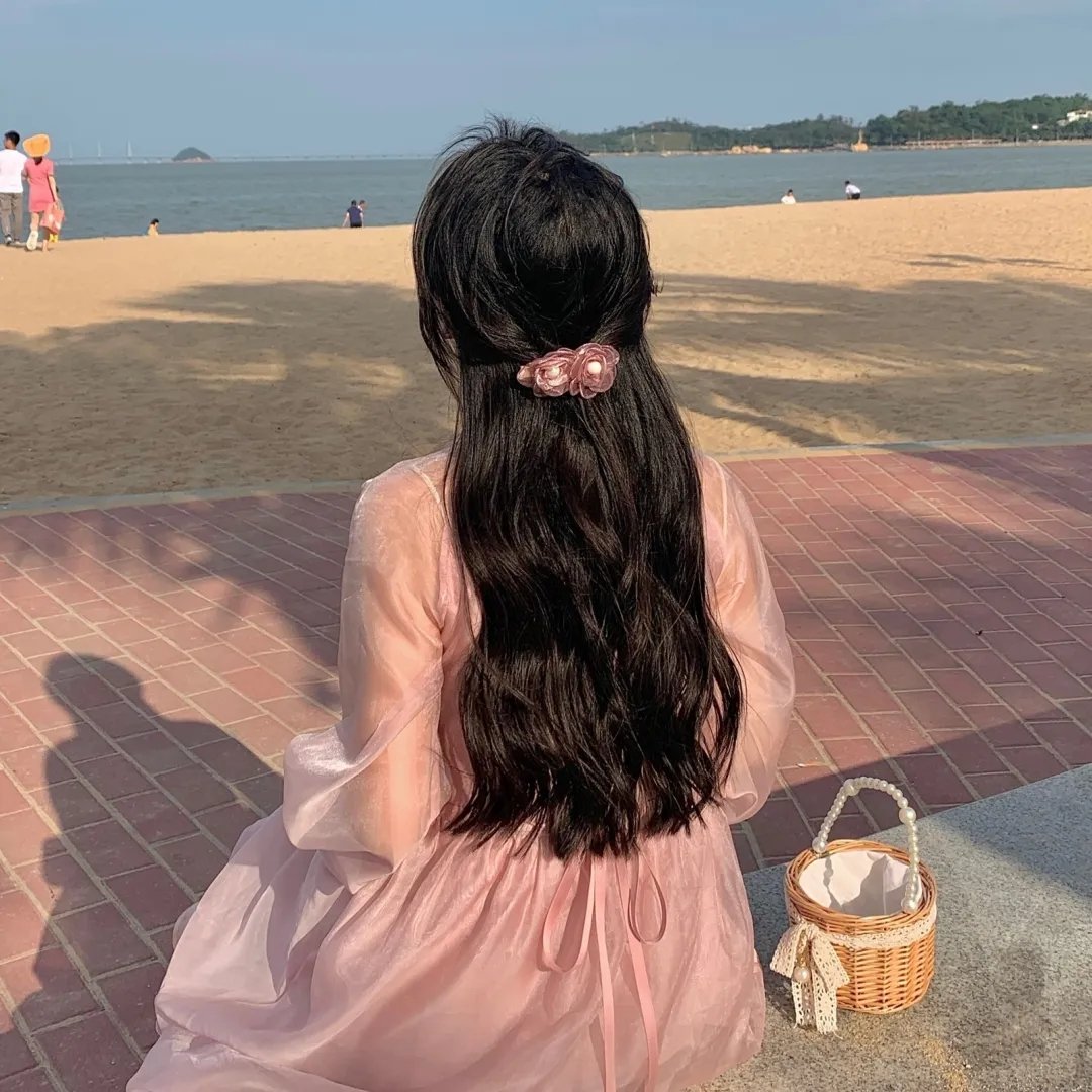 骇故事之女舍惊魂